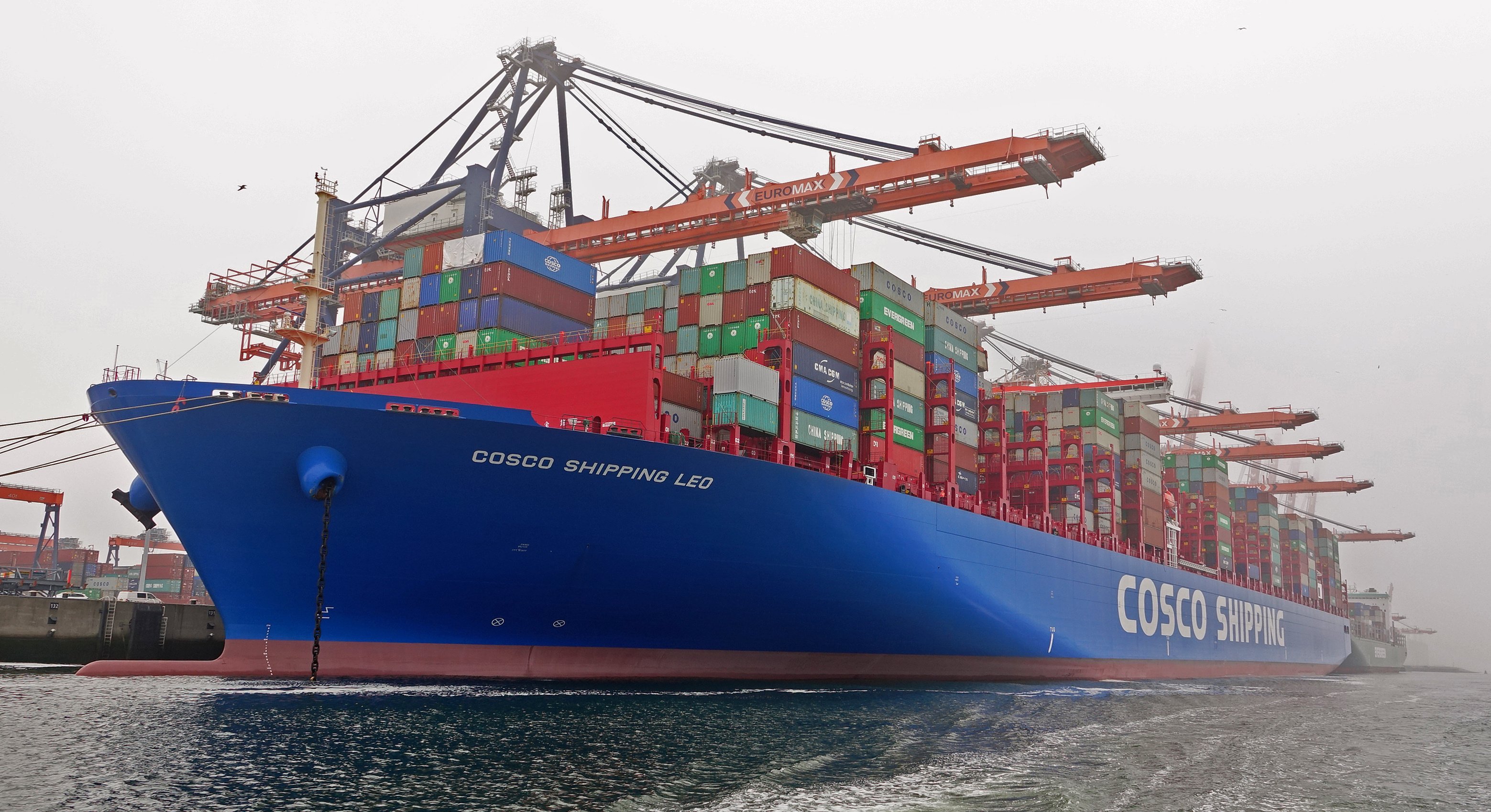 COSCO_SHIPPING_LEO_(2018)_(40642270240)